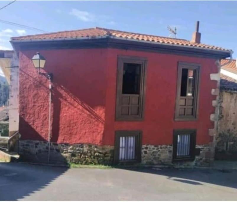 Вилла La Casina Roja - Santolaya De Cabranes Арболейя Экстерьер фото
